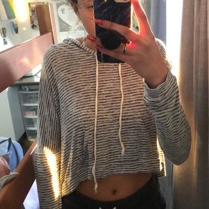 Cropped hoodie